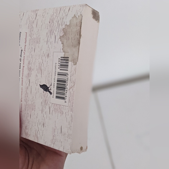 Crow Winter a novel by Karen McBride - Picture 2 of 2